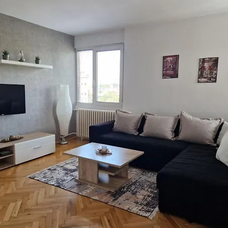 Niko-max Apartman *